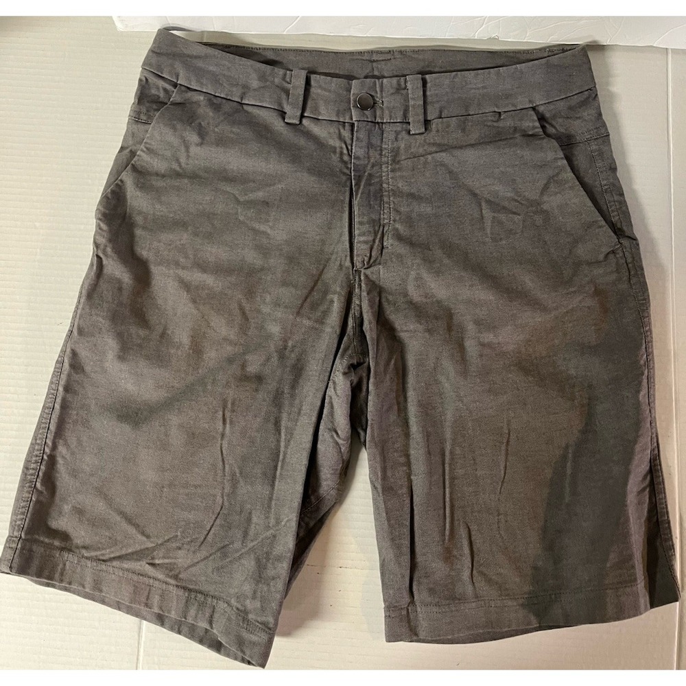 Lululemon Gray Chino Shorts Size 32‎